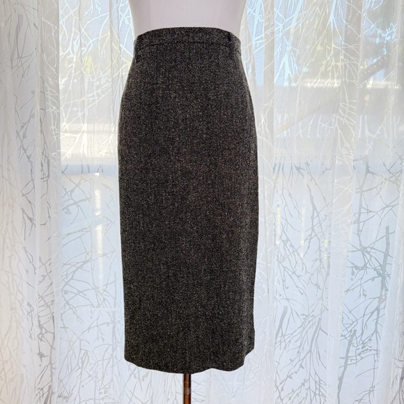 MaxMara Dresses & Skirts - MAXMARA CREAM BLACK SPECKLE PRINT HIGH WAISTED MIDI PENCIL SKIRT